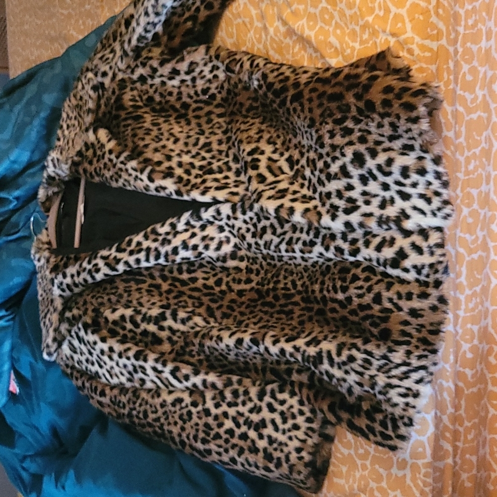 Medium Express Leopord Faux Fur Coat